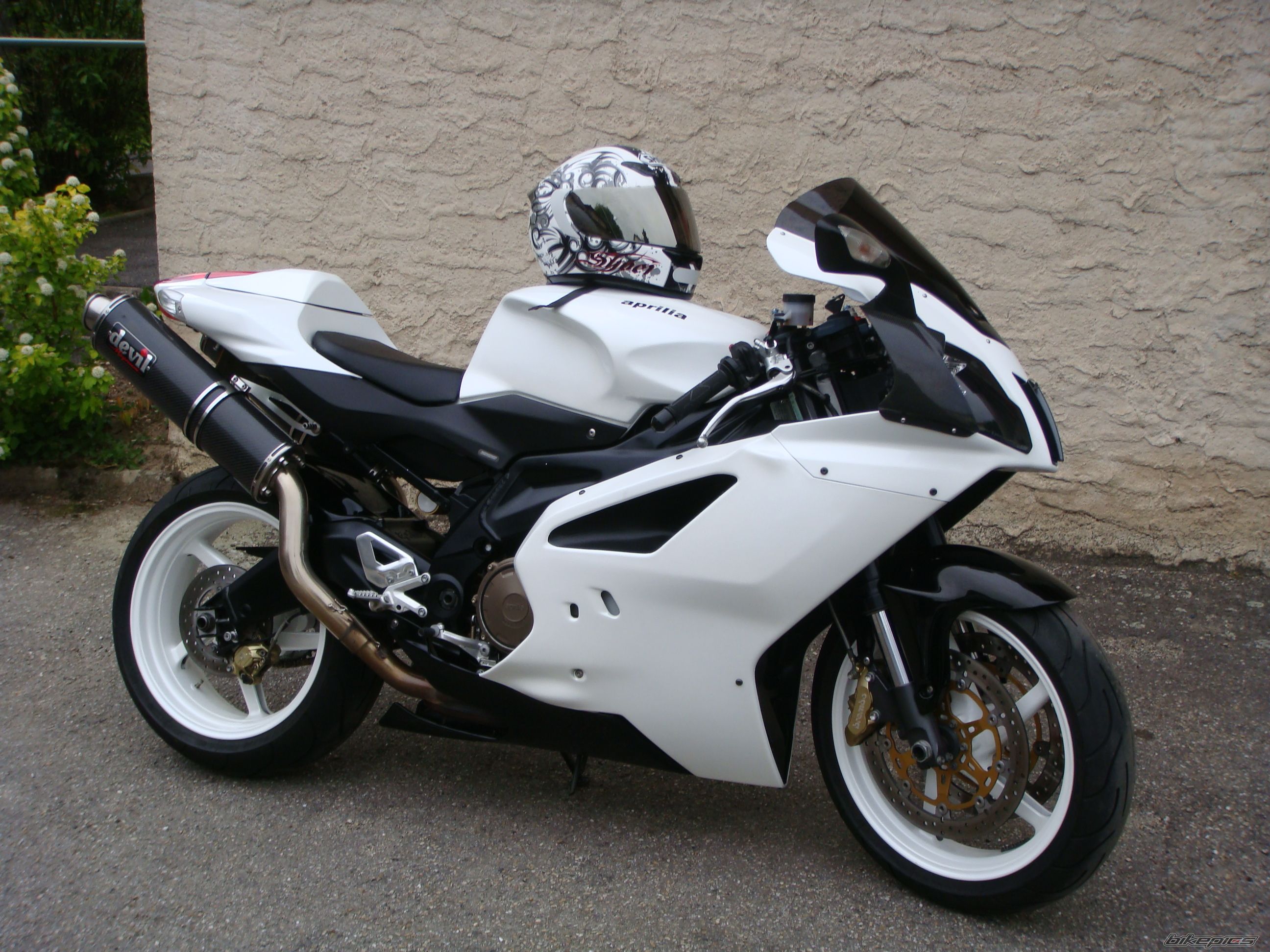 2009 APRILIA RSV 1000R MILLE | Picture 1755082 motorcycle photo