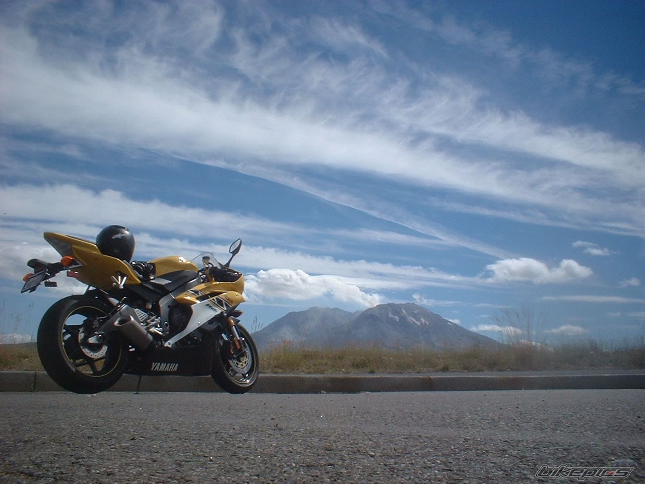 2006 YAMAHA YZF R6 | Picture 1755356 motorcycle photo