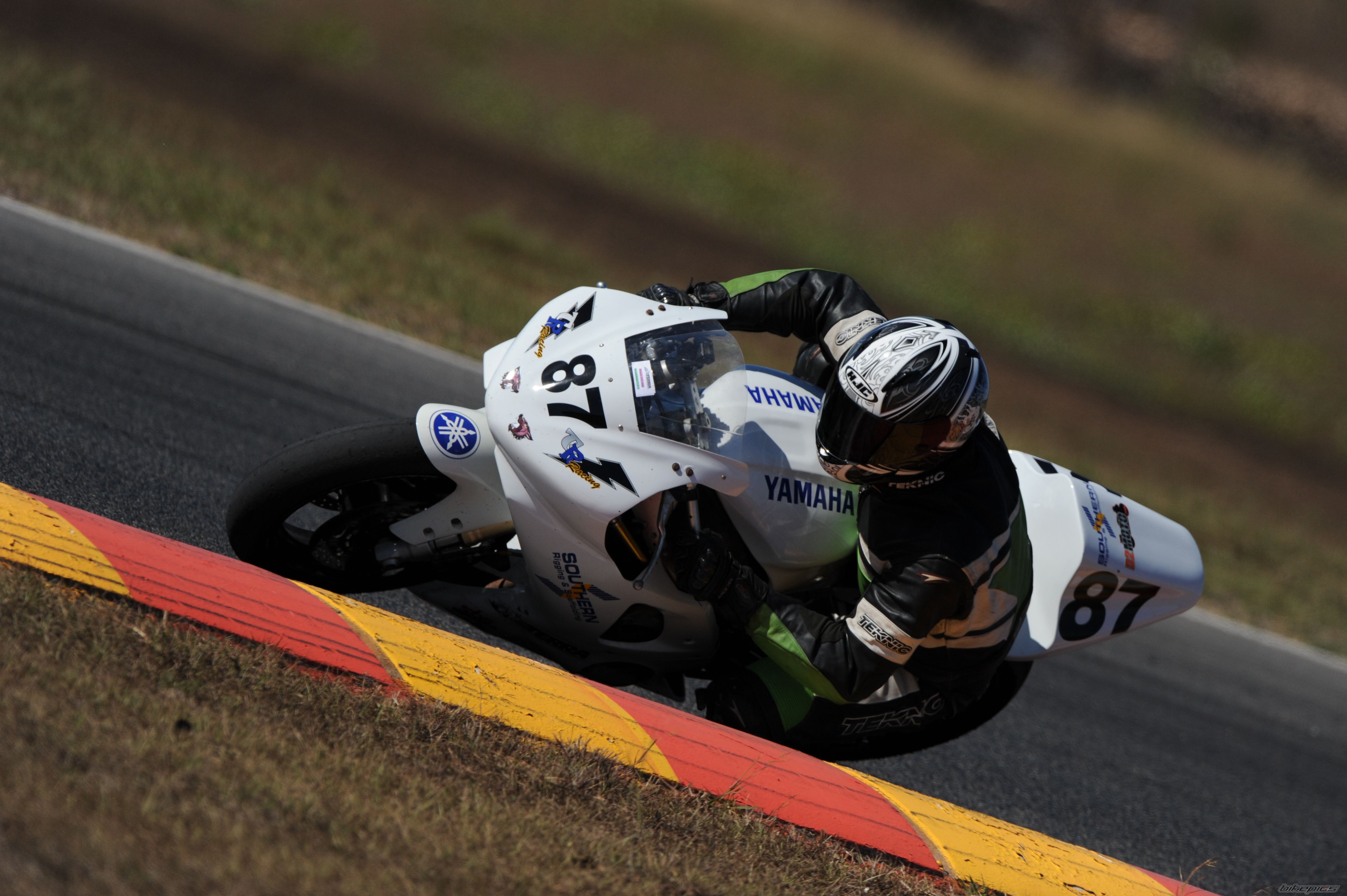 1998 YAMAHA YZF R1 | Picture 1755415 motorcycle photo