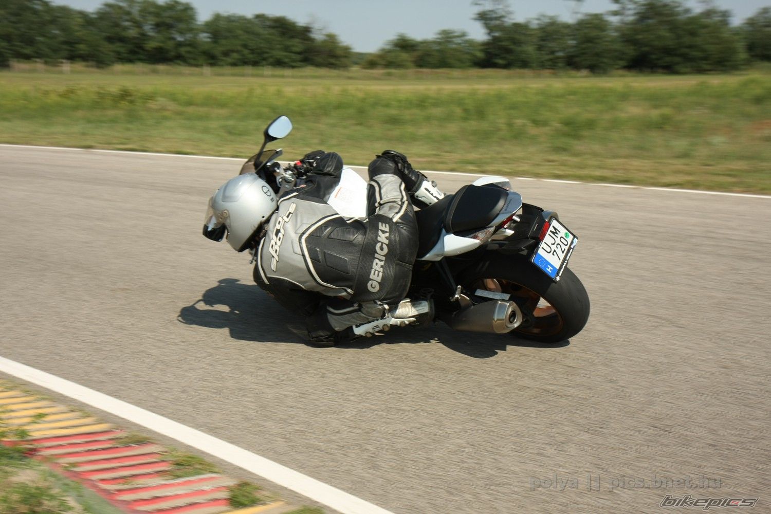 2009 SUZUKI GSX R 1000 | Picture 1756722 motorcycle photo
