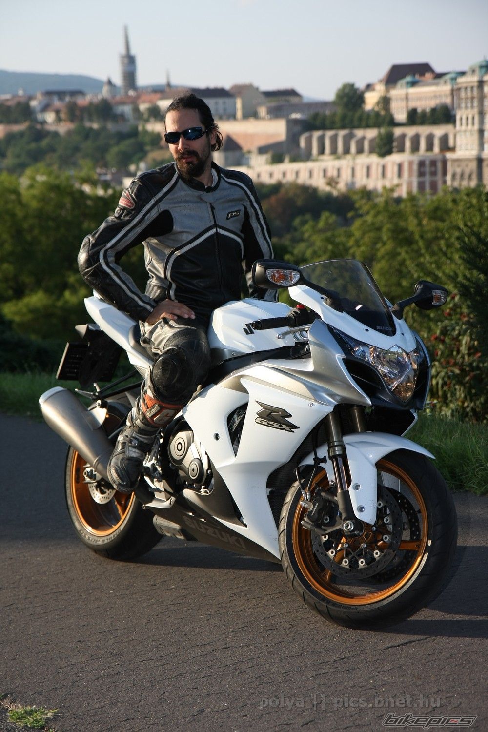 2009 SUZUKI GSX R 1000 | Picture 1756827 motorcycle photo