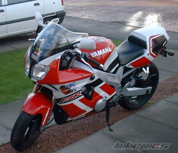1995 YAMAHA FZR 600 | Picture 17581 motorcycle photo
