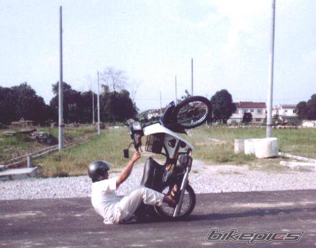 1998 HONDA EX3 C70 | Picture 176036 motorcycle photo