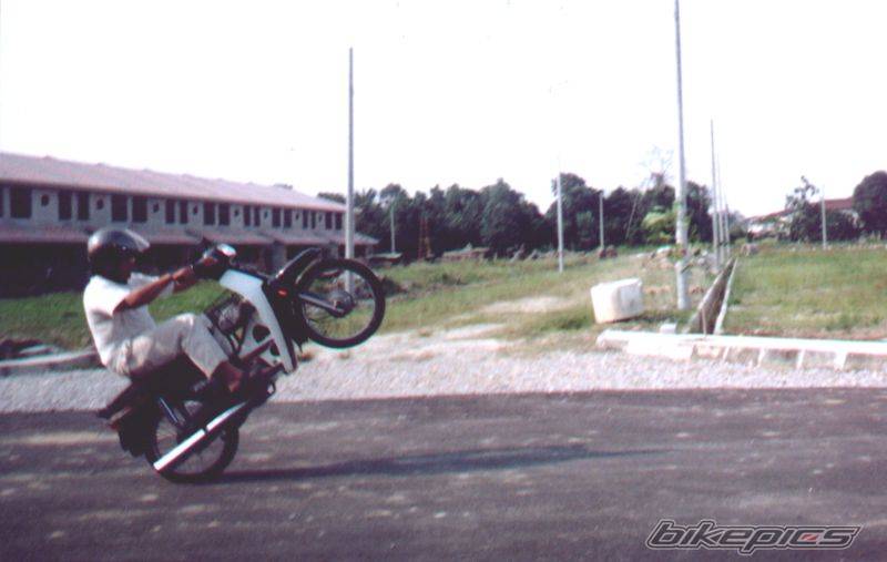 1998 HONDA EX3 C70 | Picture 176042 motorcycle photo
