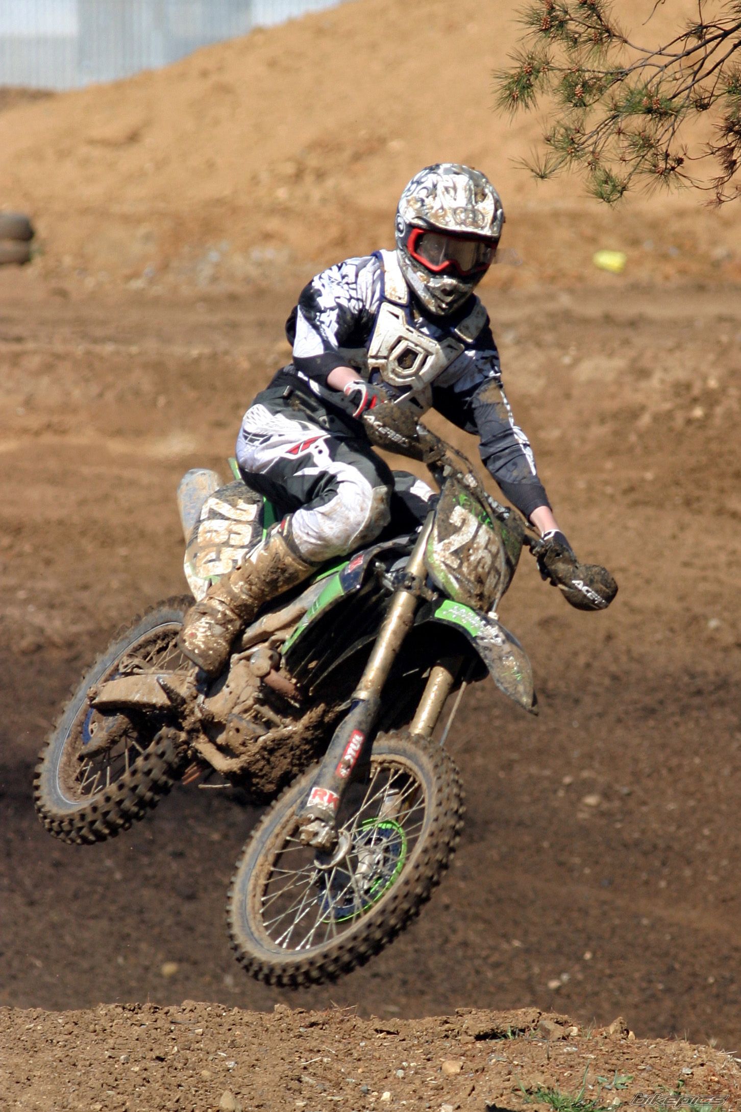 2009 KAWASAKI KX 250F | Picture 1770033 motorcycle photo