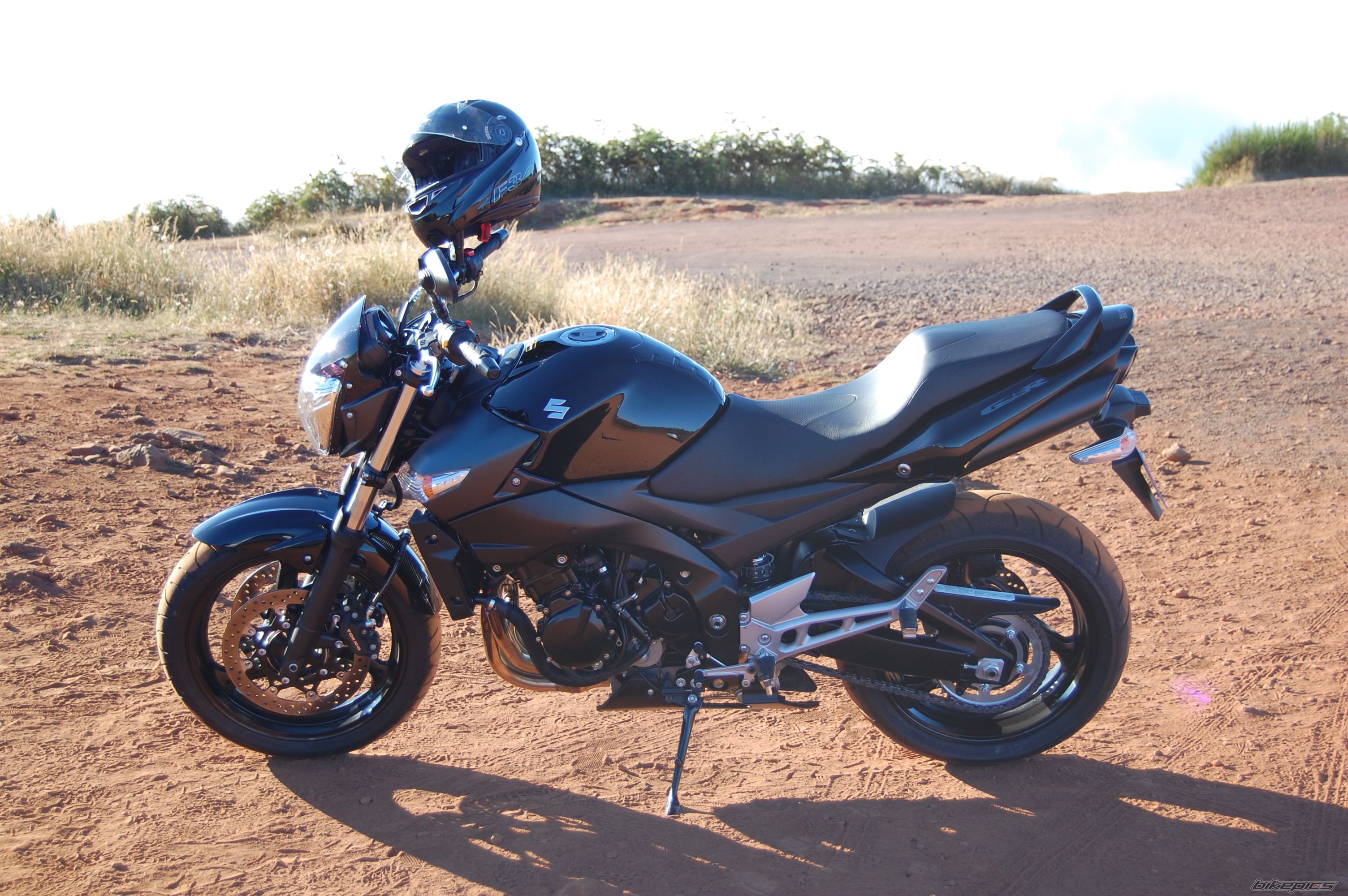 2009 SUZUKI GSR 600 | Picture 1771120 motorcycle photo