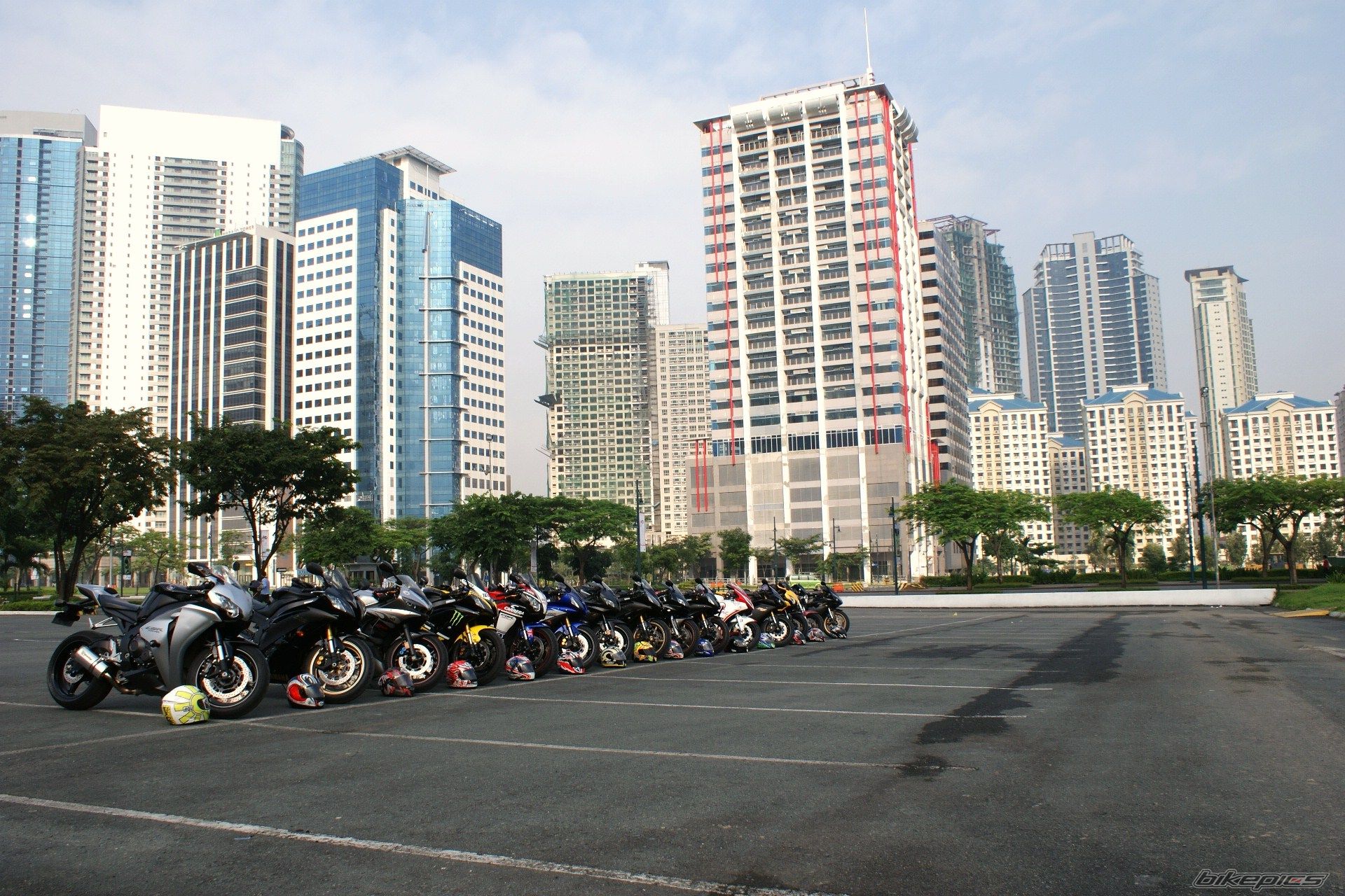 1998 HONDA CBR 400 | Picture 1771205 motorcycle photo