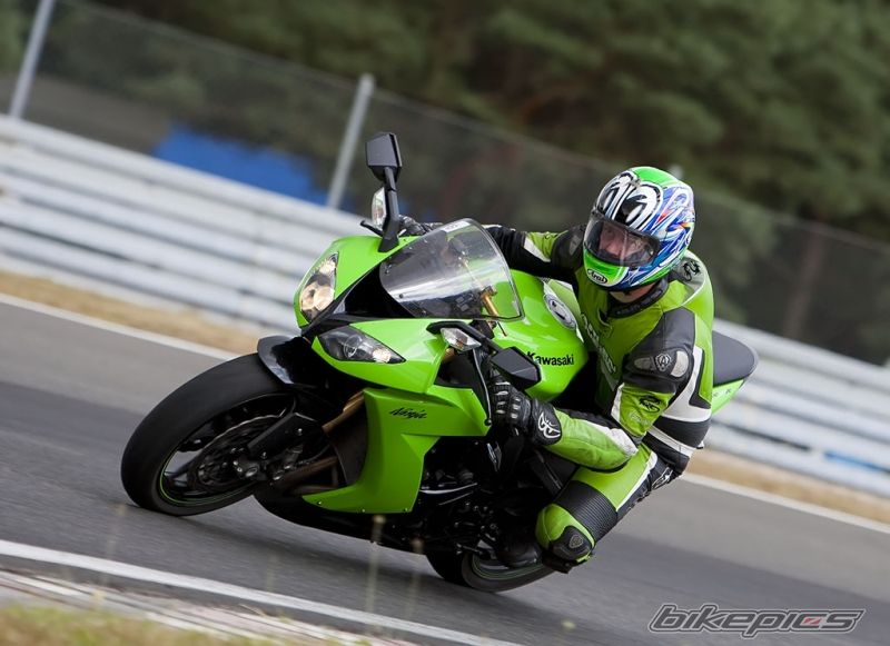 2008 KAWASAKI ZX 10R | Picture 1771446 motorcycle photo