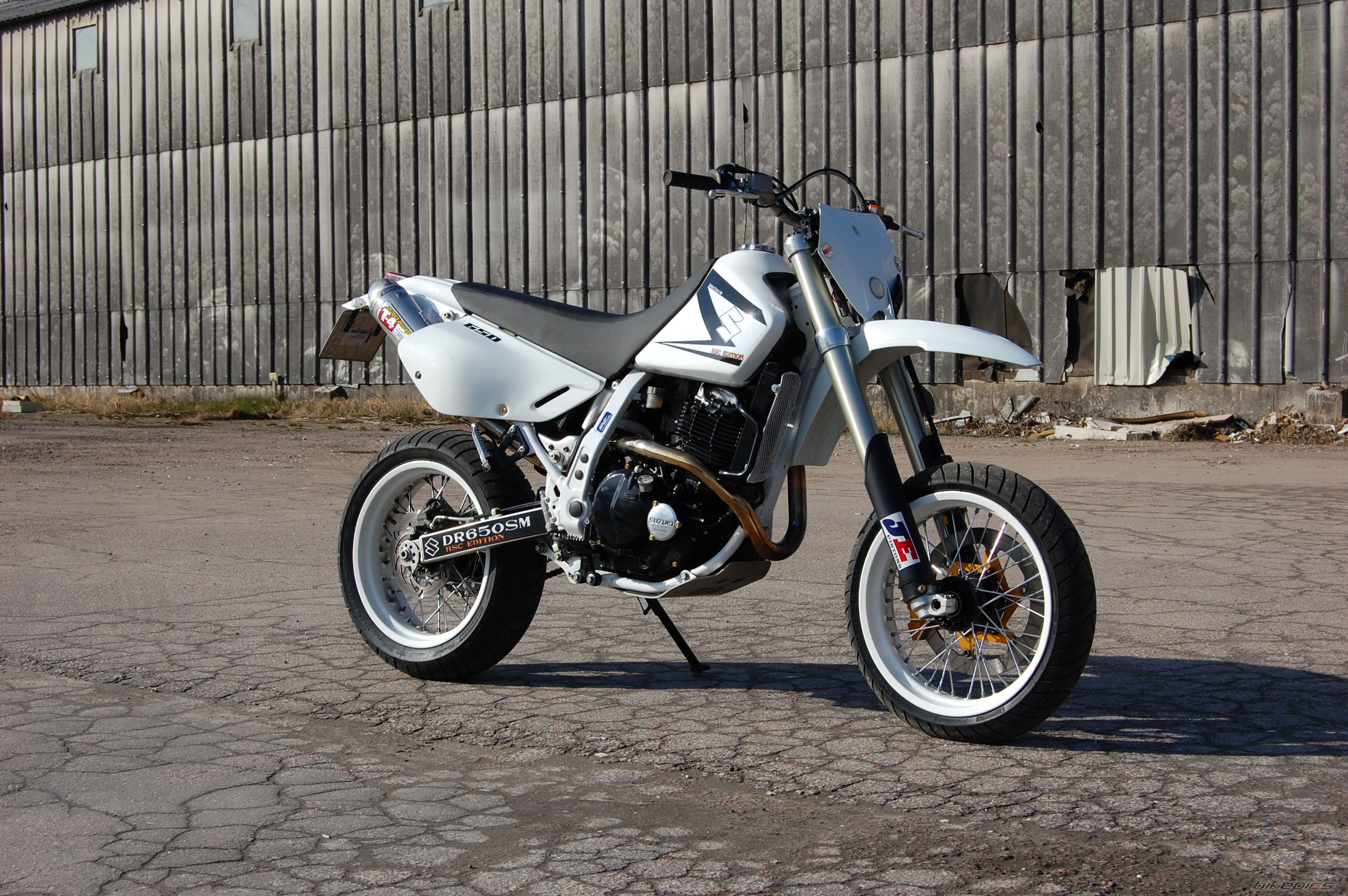 1997 SUZUKI DR 650 | Picture 1773241 motorcycle photo