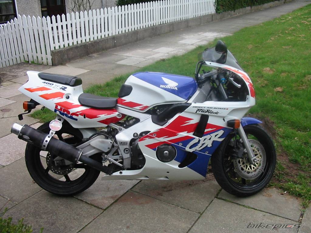 1993 HONDA CBR 400 | Picture 177535 motorcycle photo