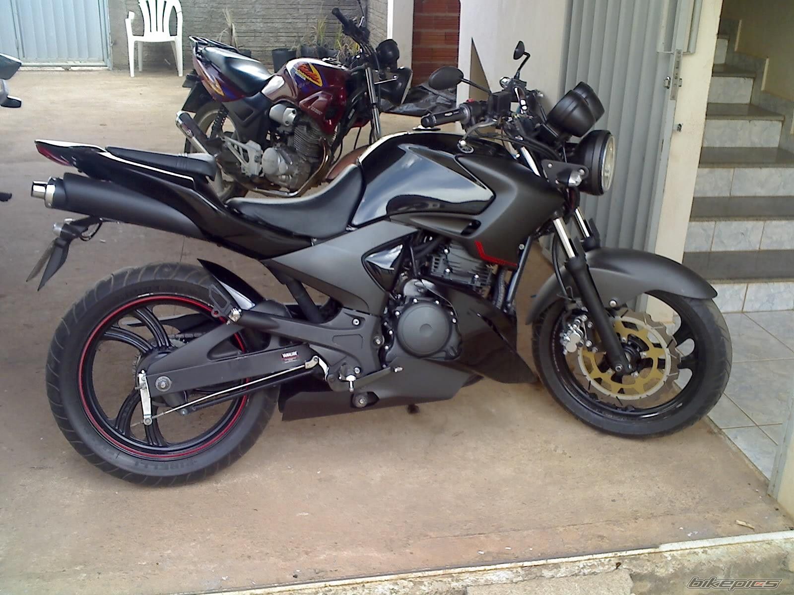 2007 YAMAHA FAZER 250IE | Picture 1775484 motorcycle photo