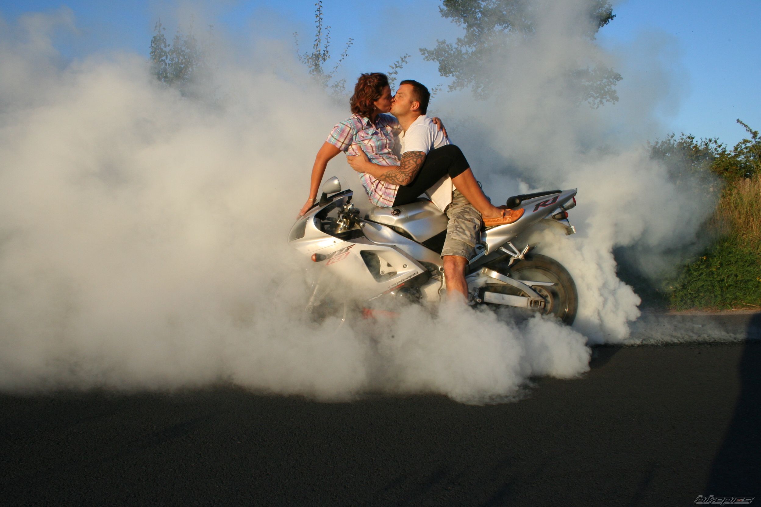 1998 YAMAHA YZF R1 | Picture 1776170 motorcycle photo