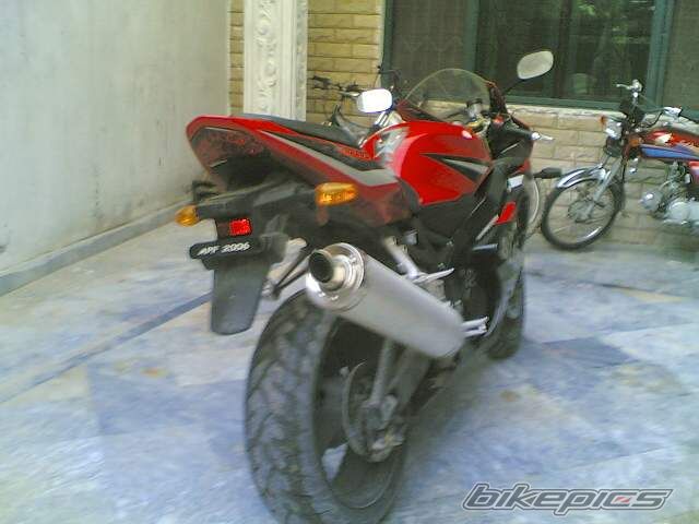 2004 SUZUKI GSX R 600 | Picture 1777115 motorcycle photo