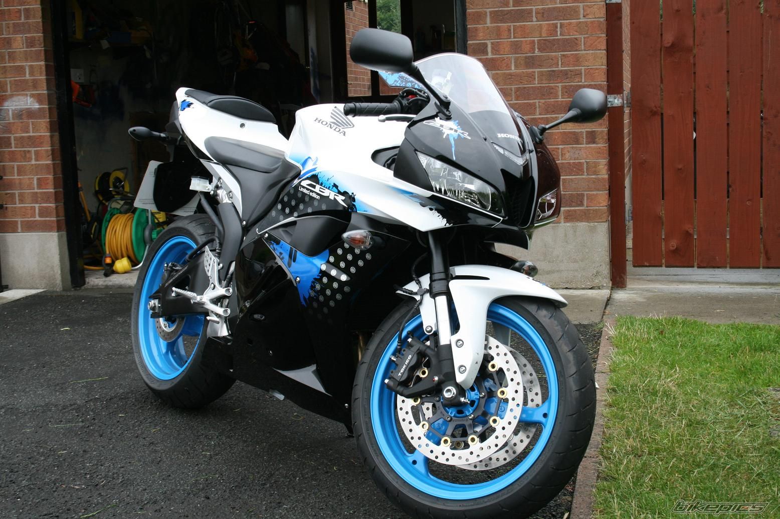 2009 HONDA CBR 600 RR | Picture 1777367 motorcycle photo