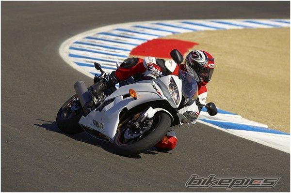 2010 YAMAHA YZF R6 | Picture 1779361 motorcycle photo