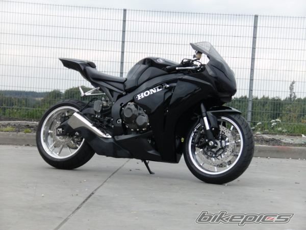2008 HONDA CBR 1000  RR | Picture 1779531 motorcycle photo