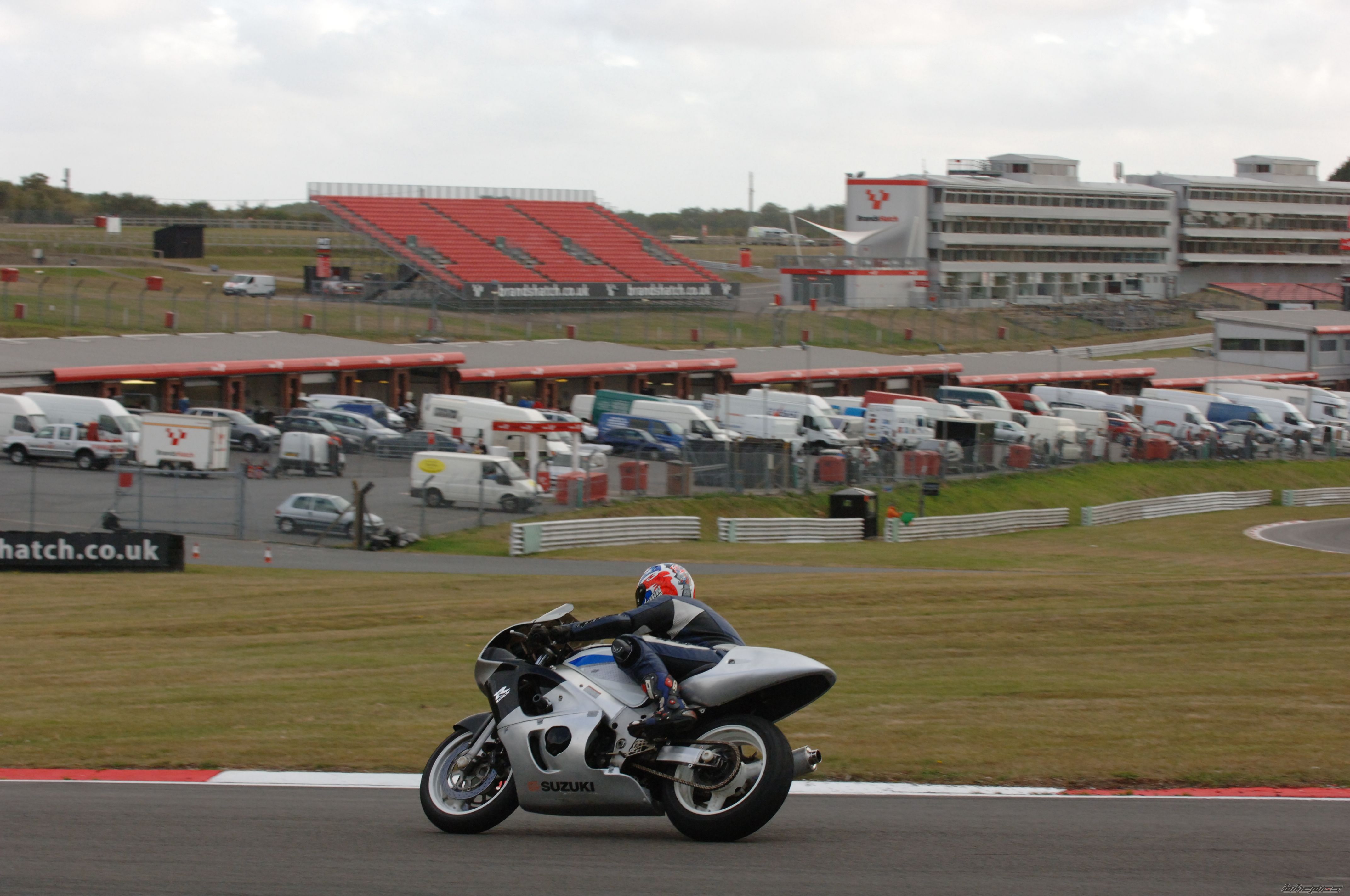 1999 SUZUKI GSX R 600 | Picture 1781117 motorcycle photo