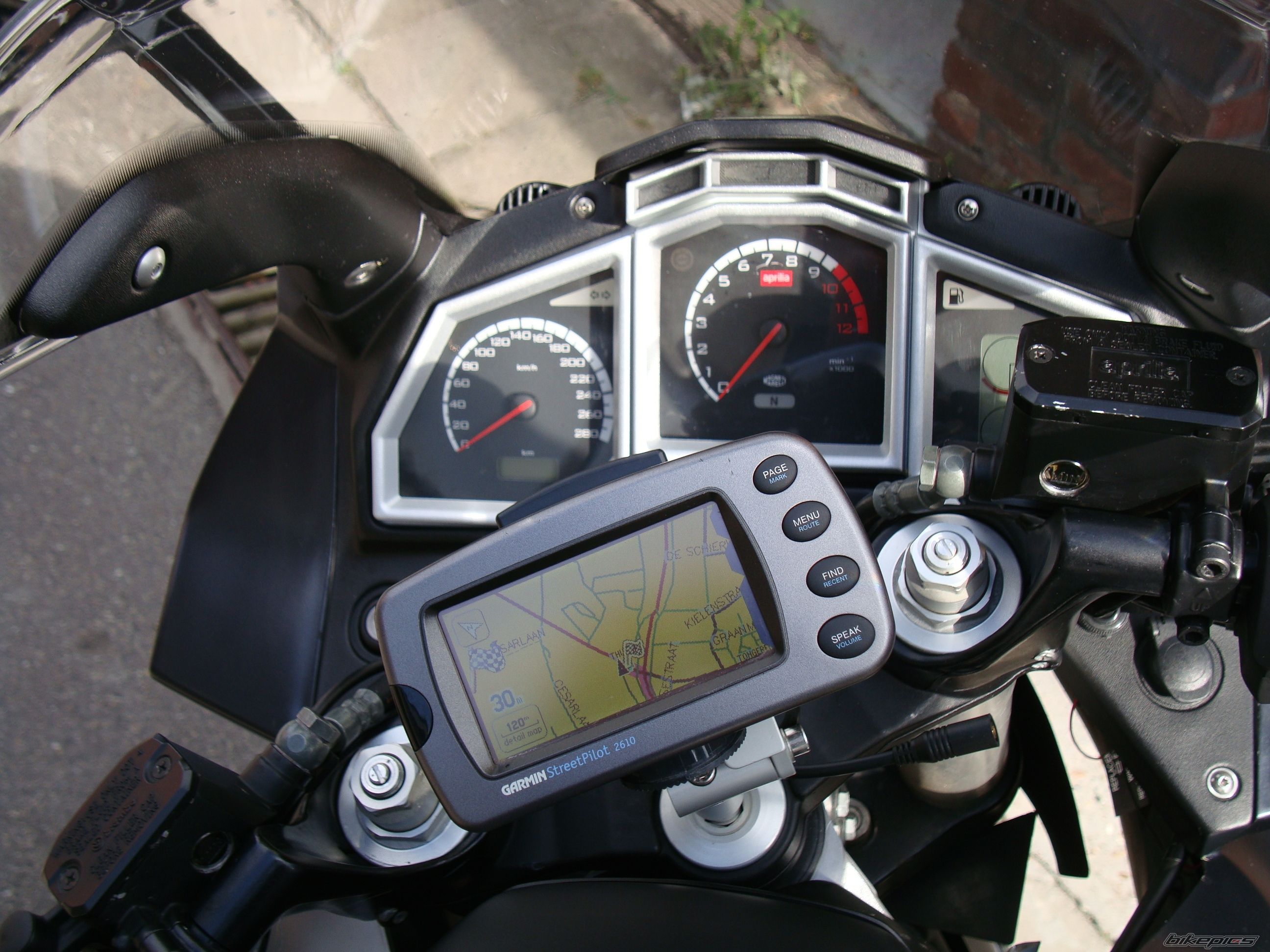 2004 APRILIA RST 1000 FUTURA | Picture 1781277 motorcycle photo