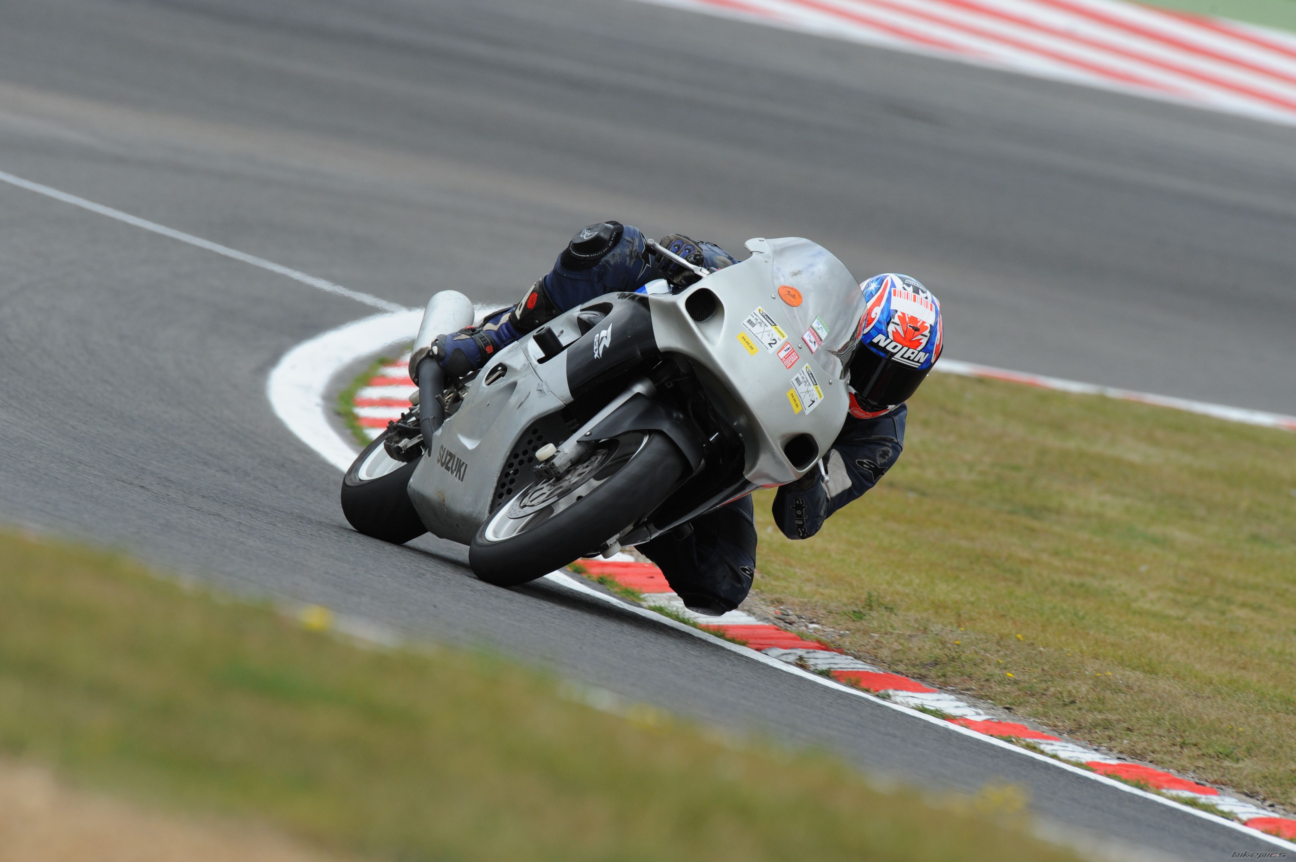 1999 SUZUKI GSX R 600 | Picture 1782292 motorcycle photo
