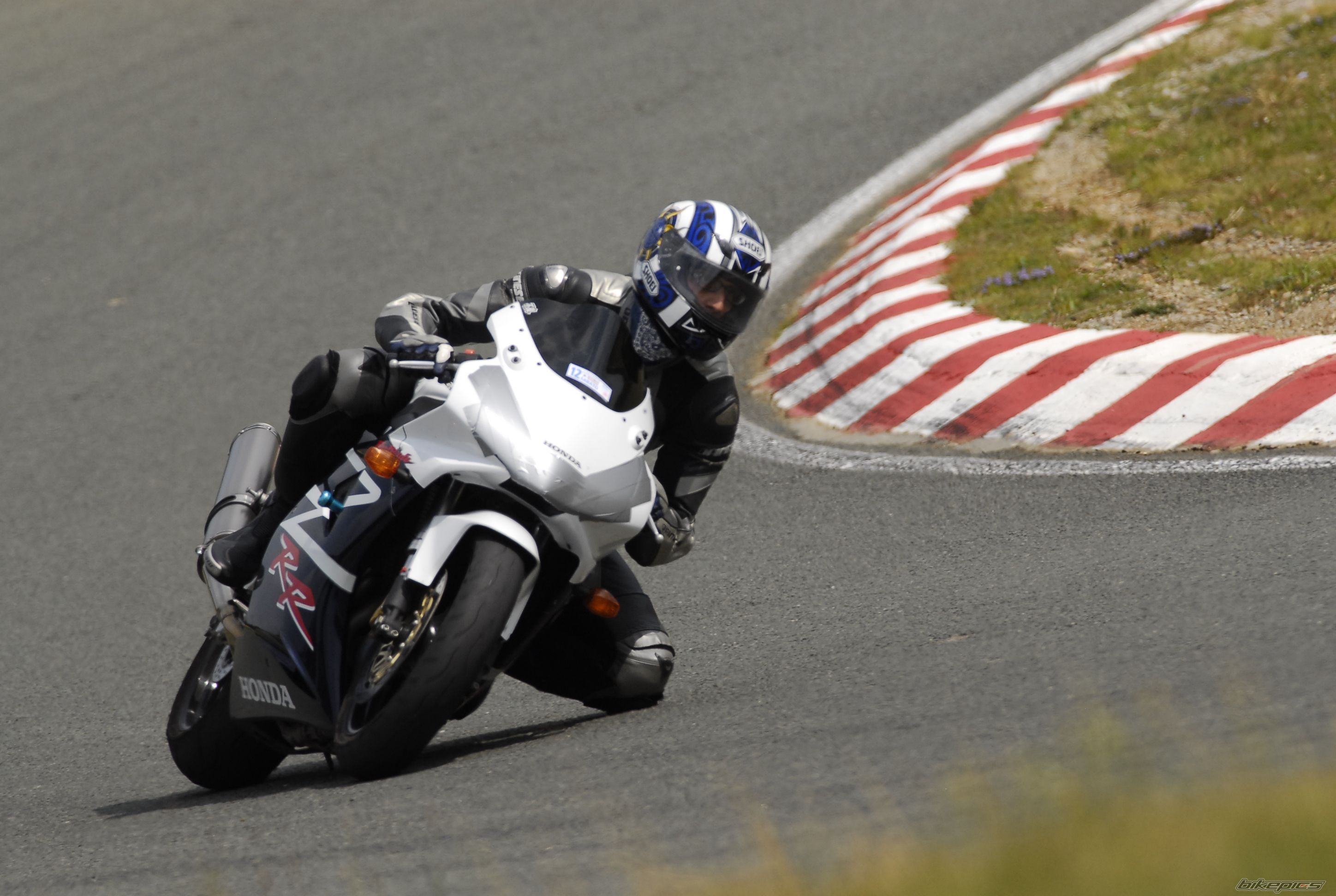 2002 HONDA CBR 954RR FIREBLADE | Picture 1782566 motorcycle photo