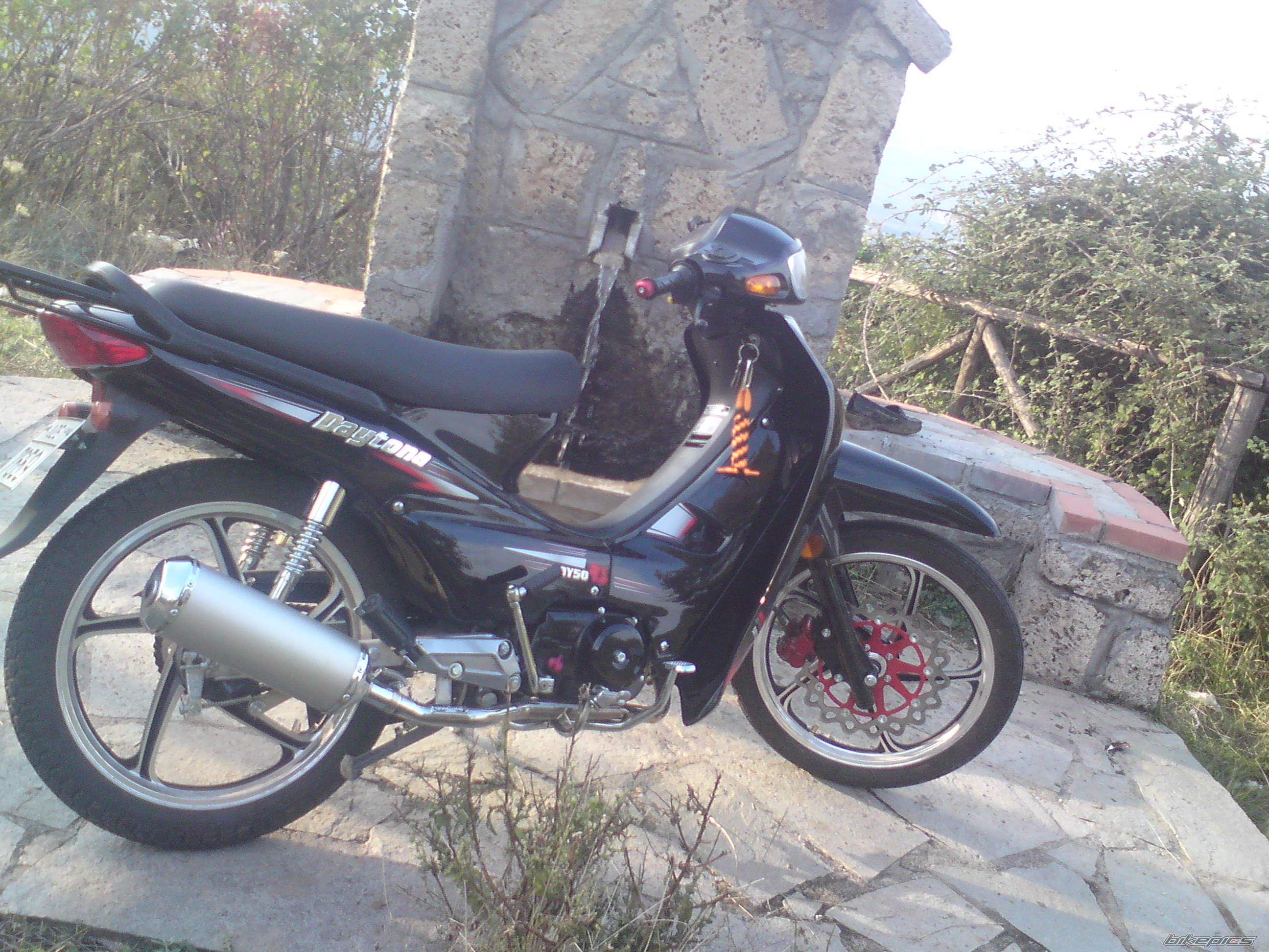 2010 DAYTONA DV 50R | Picture 1784858 motorcycle photo