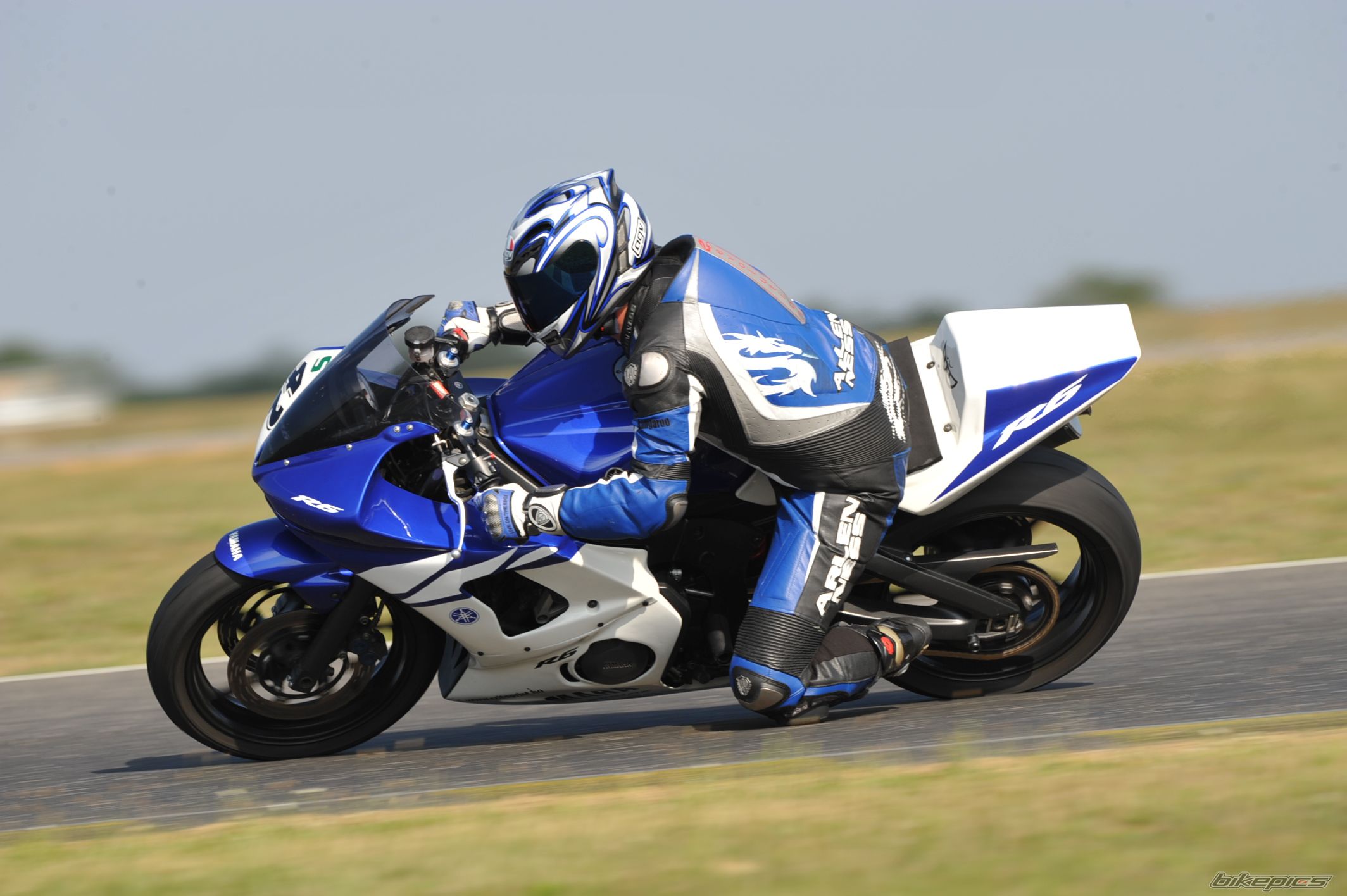 2003 YAMAHA YZF R6 | Picture 1787359 motorcycle photo