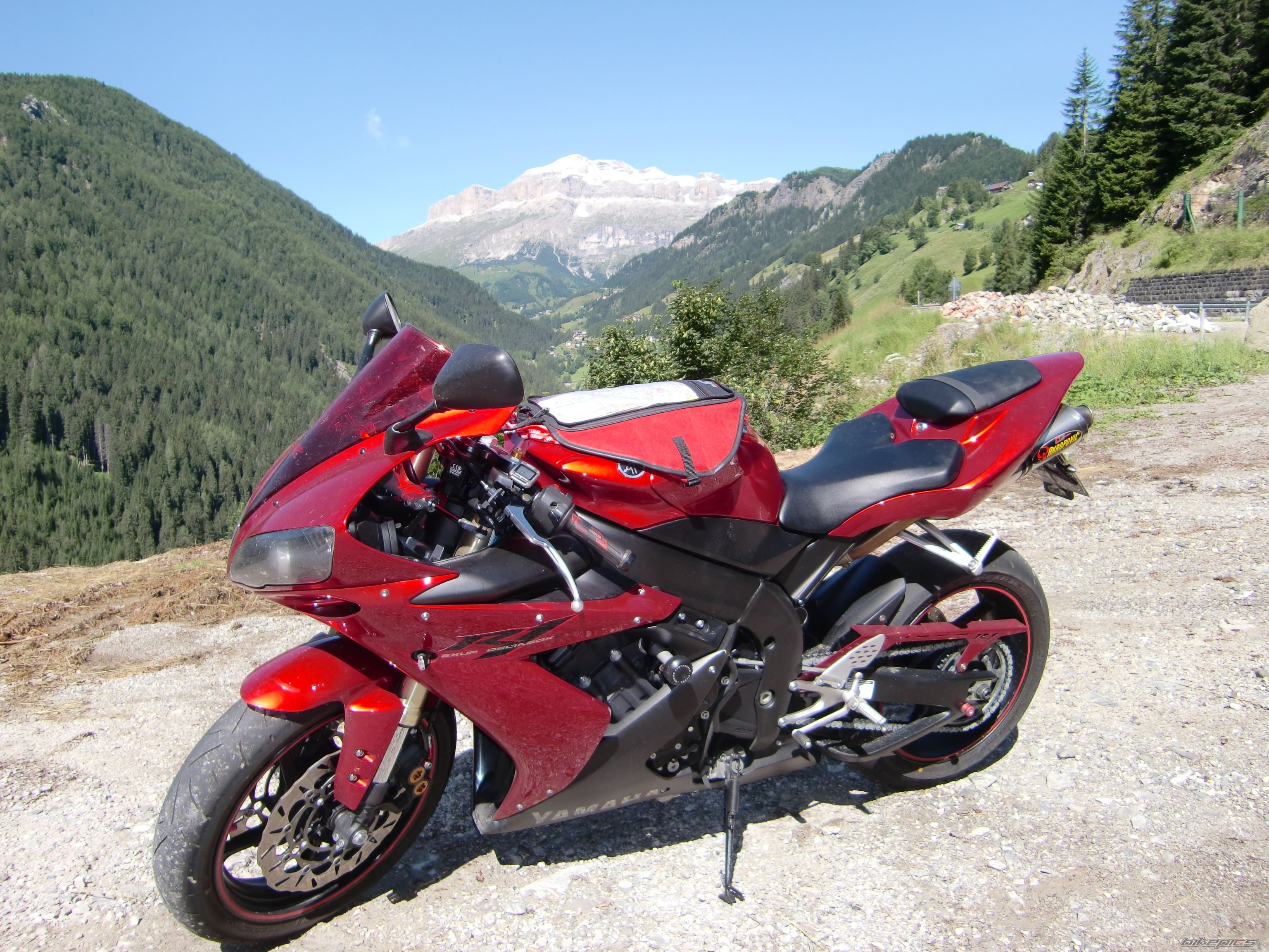 2005 YAMAHA YZF R1 | Picture 1788794 motorcycle photo