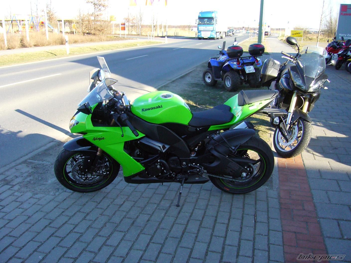2008 KAWASAKI ZX 10R | Picture 1789174 motorcycle photo
