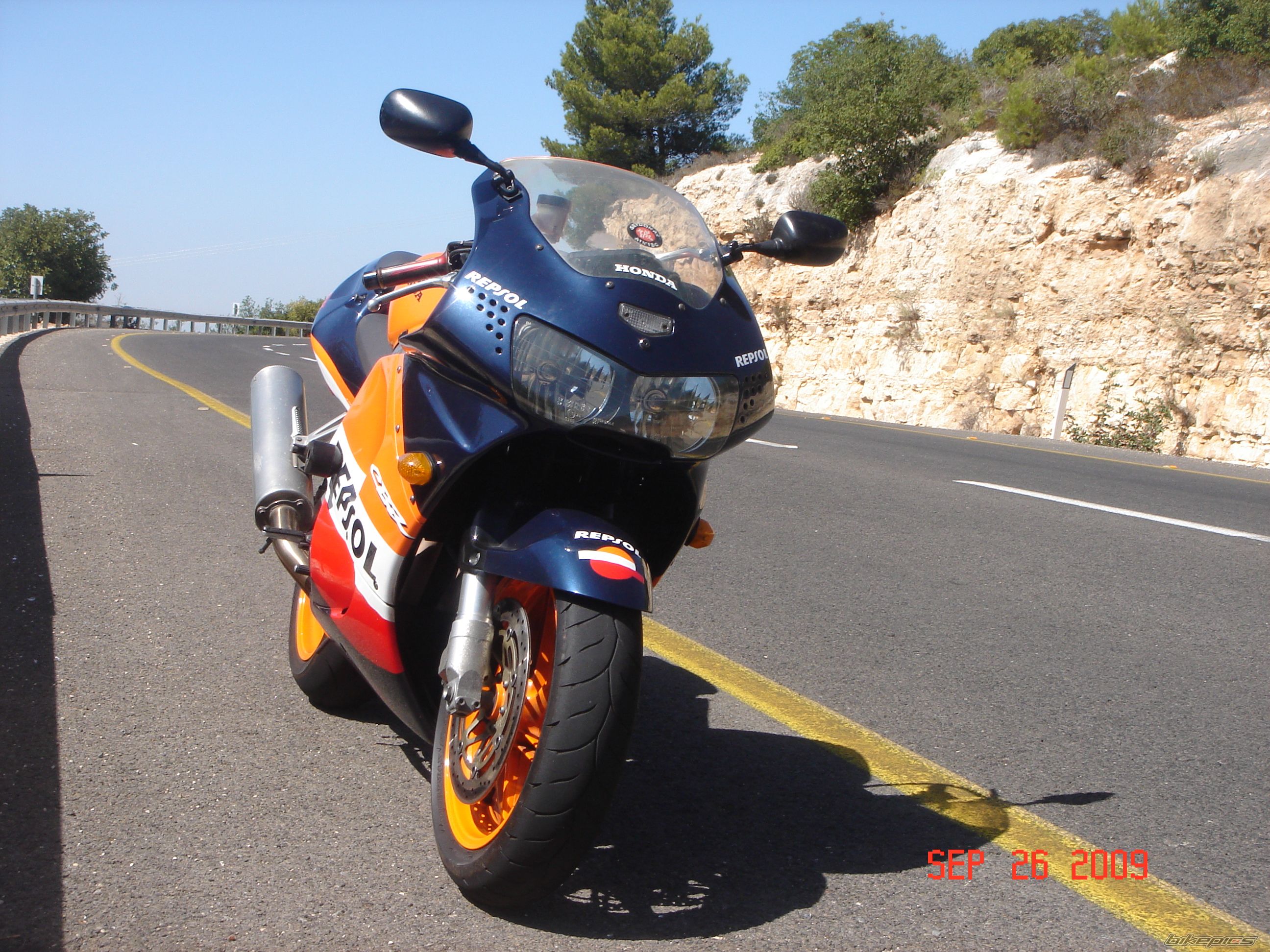 1999 HONDA CBR 900 | Picture 1791220 motorcycle photo