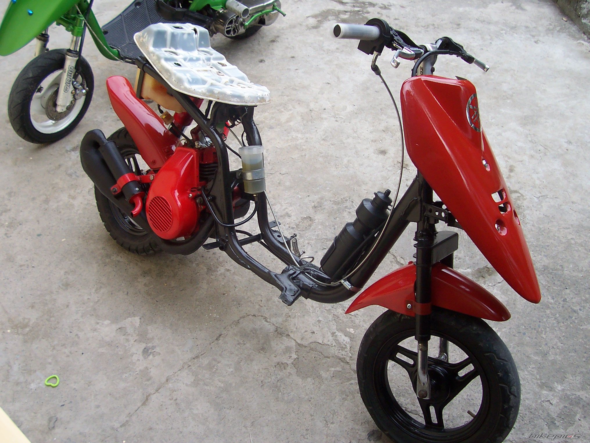 1994 YAMAHA JOG | Picture 1793820 motorcycle photo
