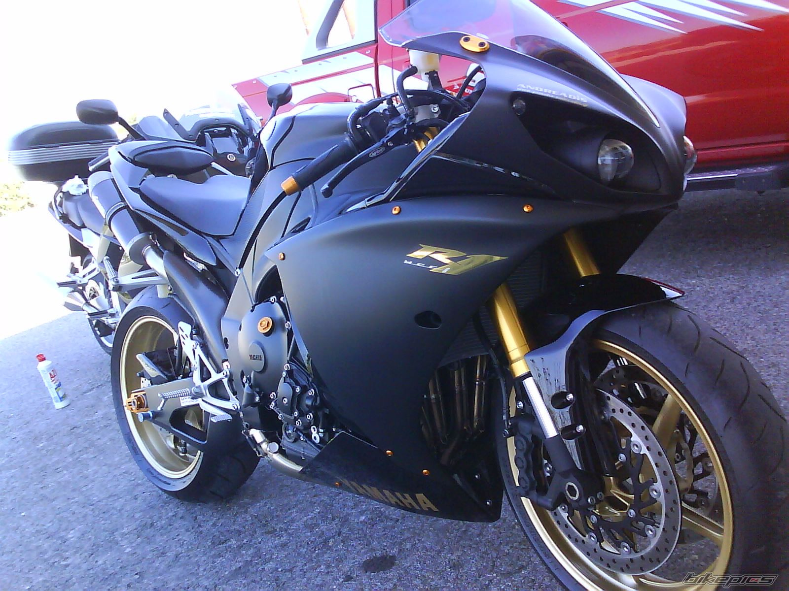 2009 YAMAHA YZF R1 | Picture 1797625 motorcycle photo