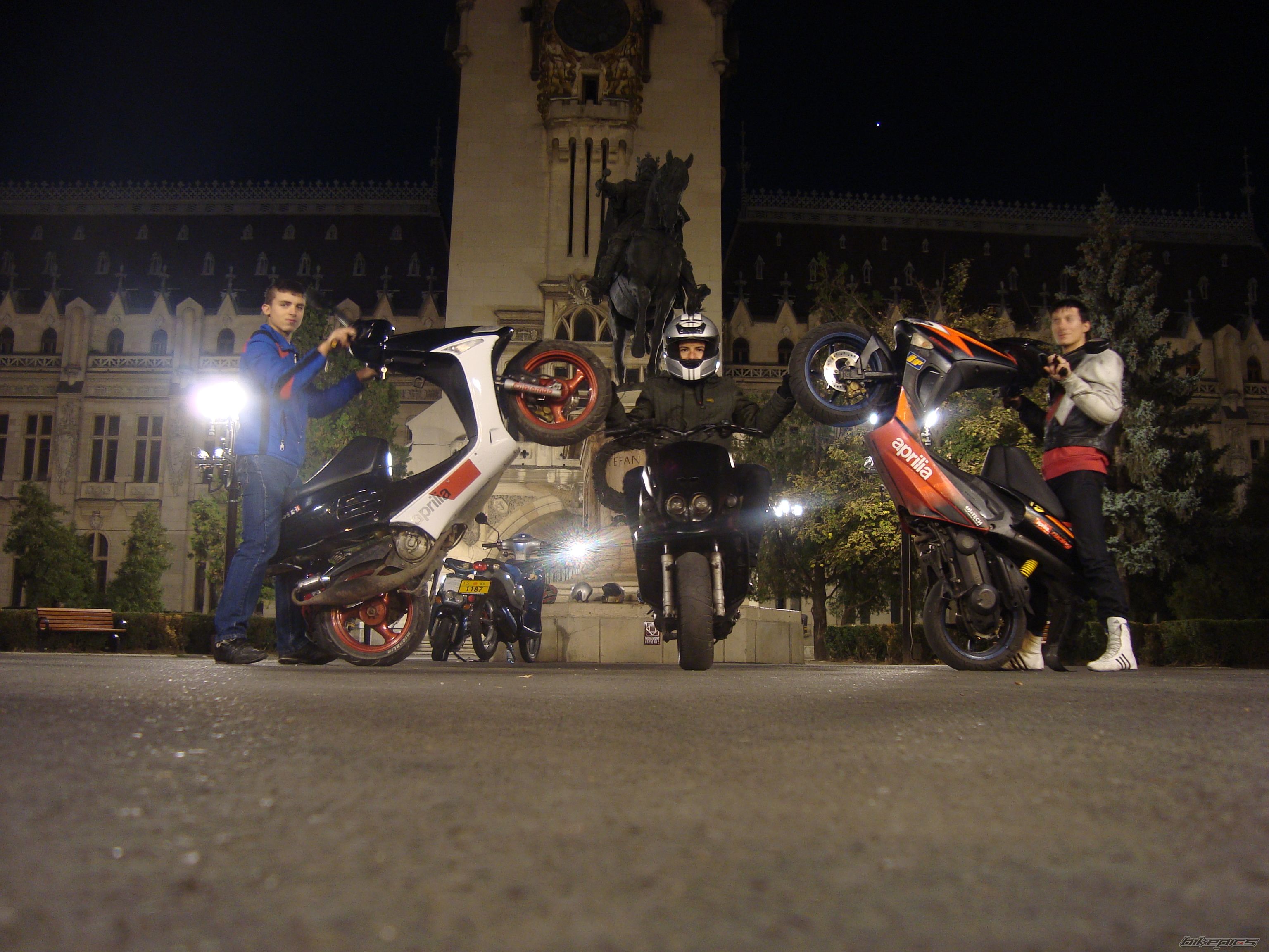 2003 APRILIA SR 50 | Picture 1798104 motorcycle photo