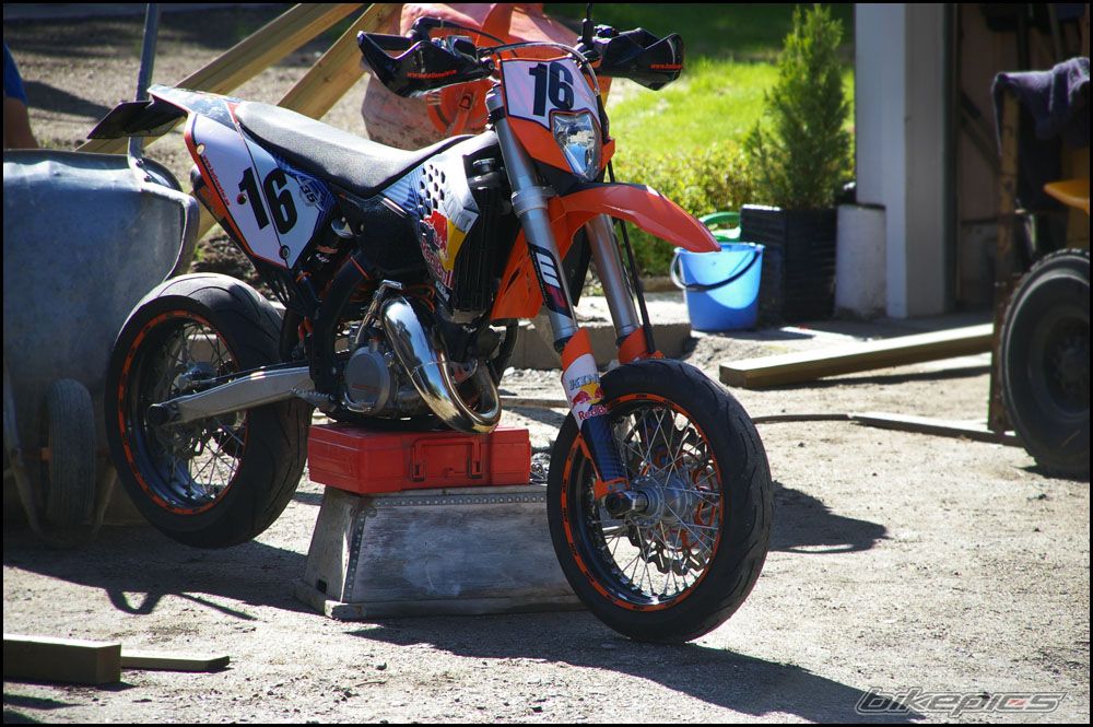 2010 KTM 125 EXC | Picture 1798461 motorcycle photo