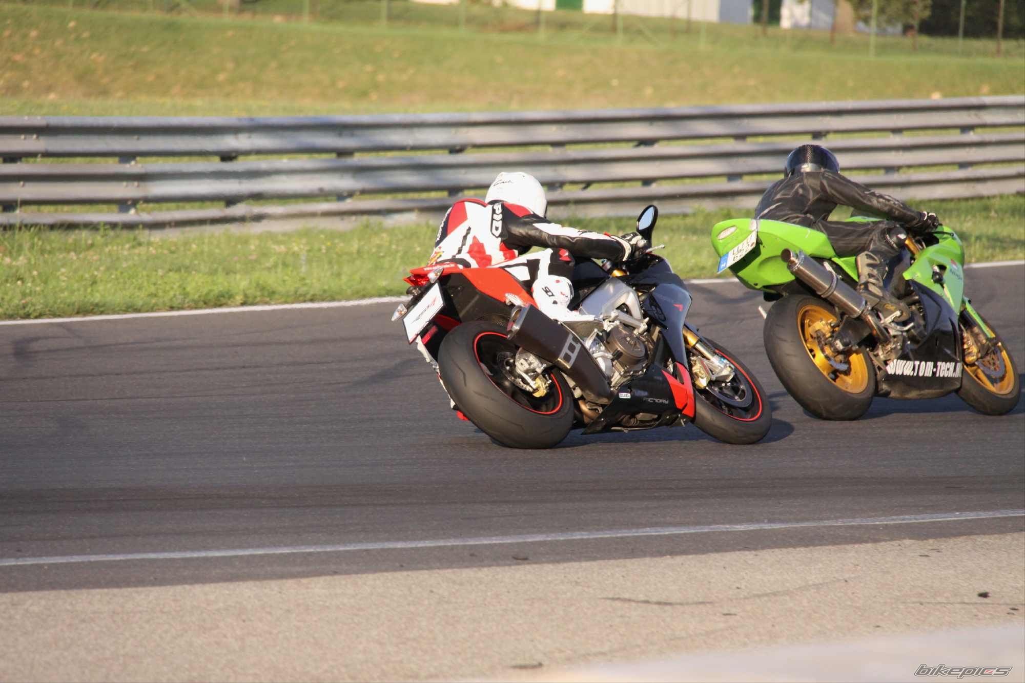 2009 APRILIA RSV 1000R MILLE | Picture 1798846 motorcycle photo