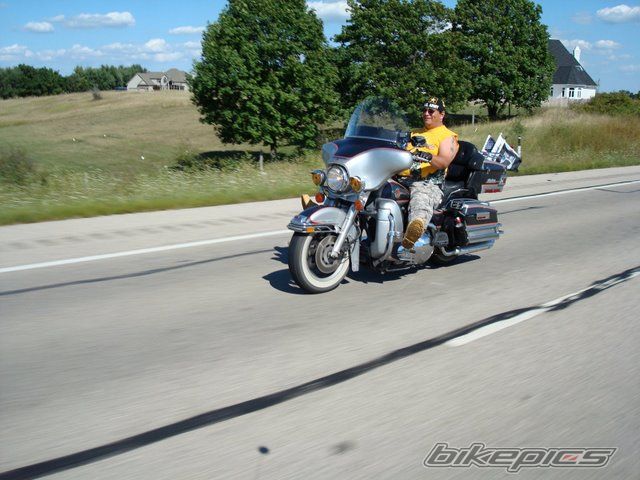 1993 HARLEY DAVIDSON FLHTCUI | Picture 1799779 motorcycle photo