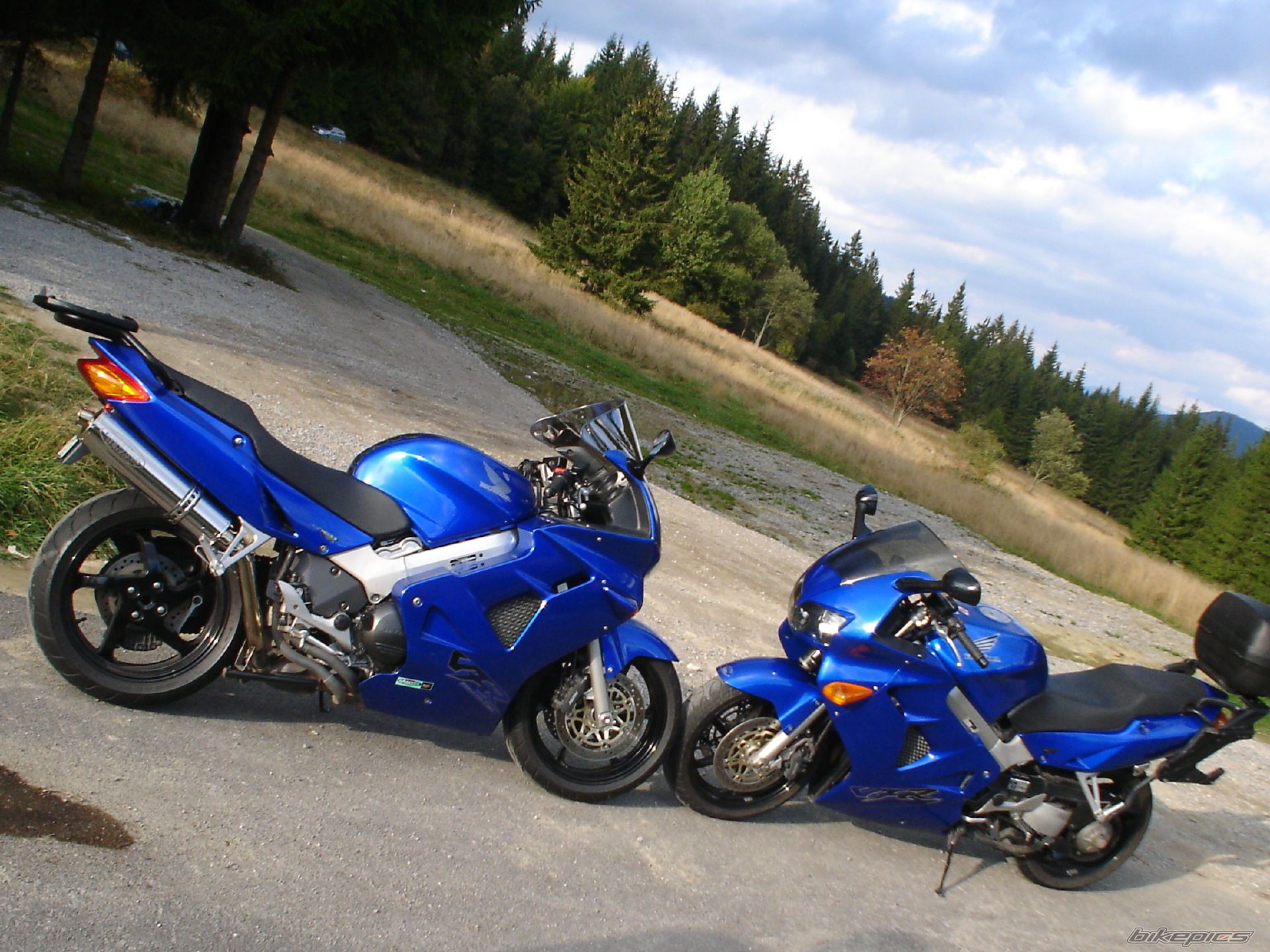 2000 HONDA VFR 800 | Picture 1802703 motorcycle photo