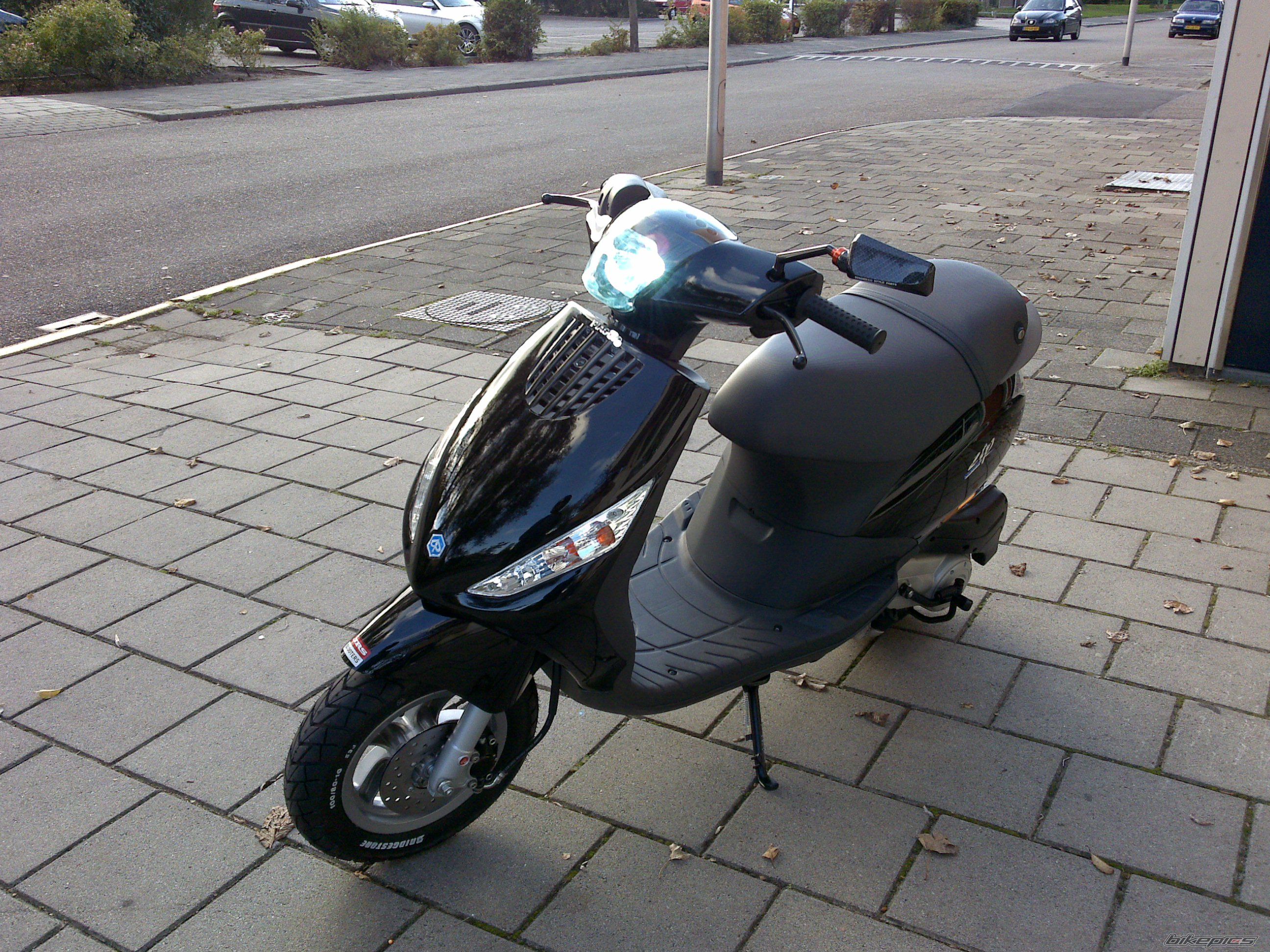 2009 PIAGGIO ZIP | Picture 1803758 motorcycle photo