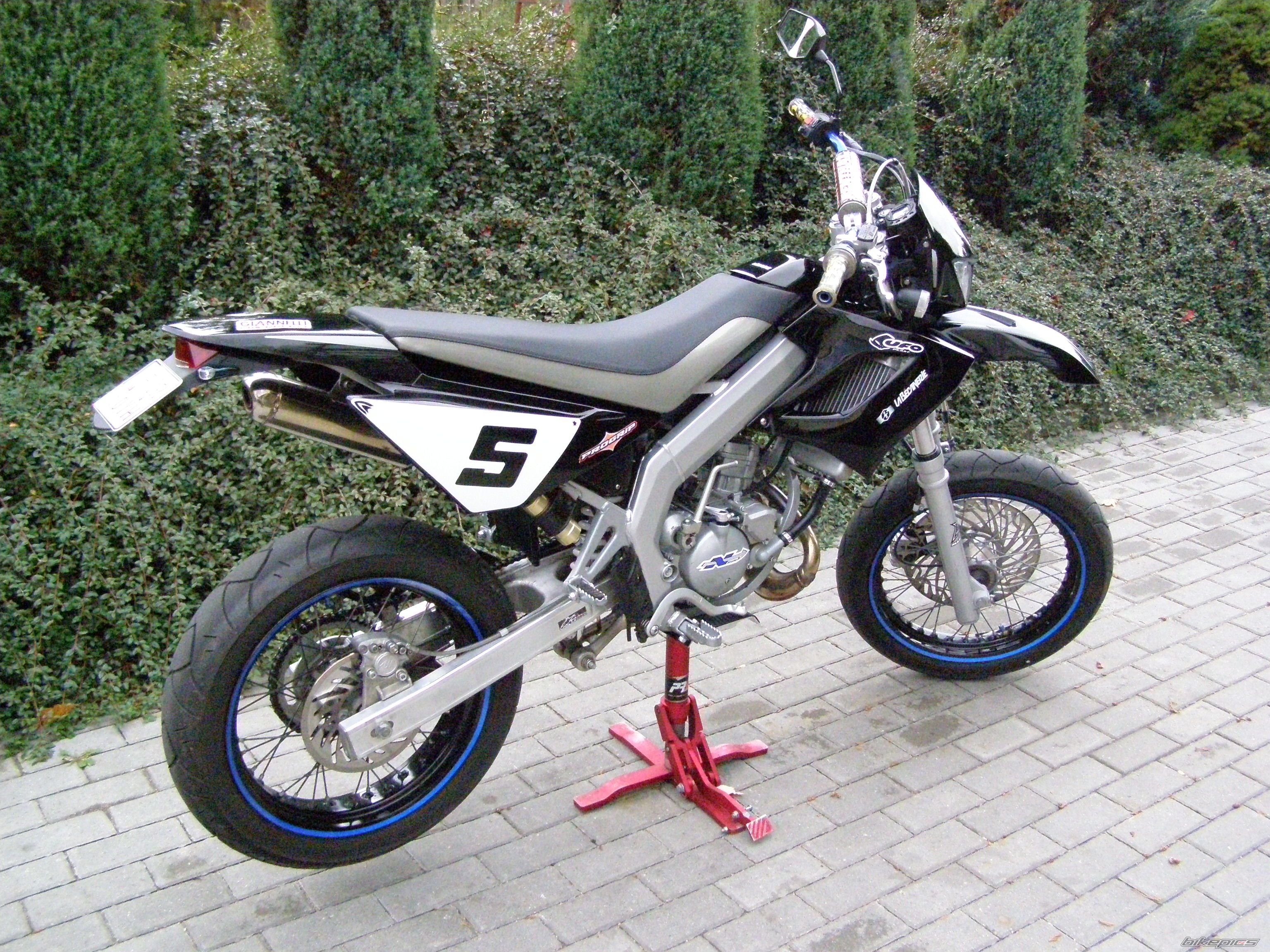 2007 DERBI SENDA DRD SM 50 | Picture 1804351 motorcycle photo