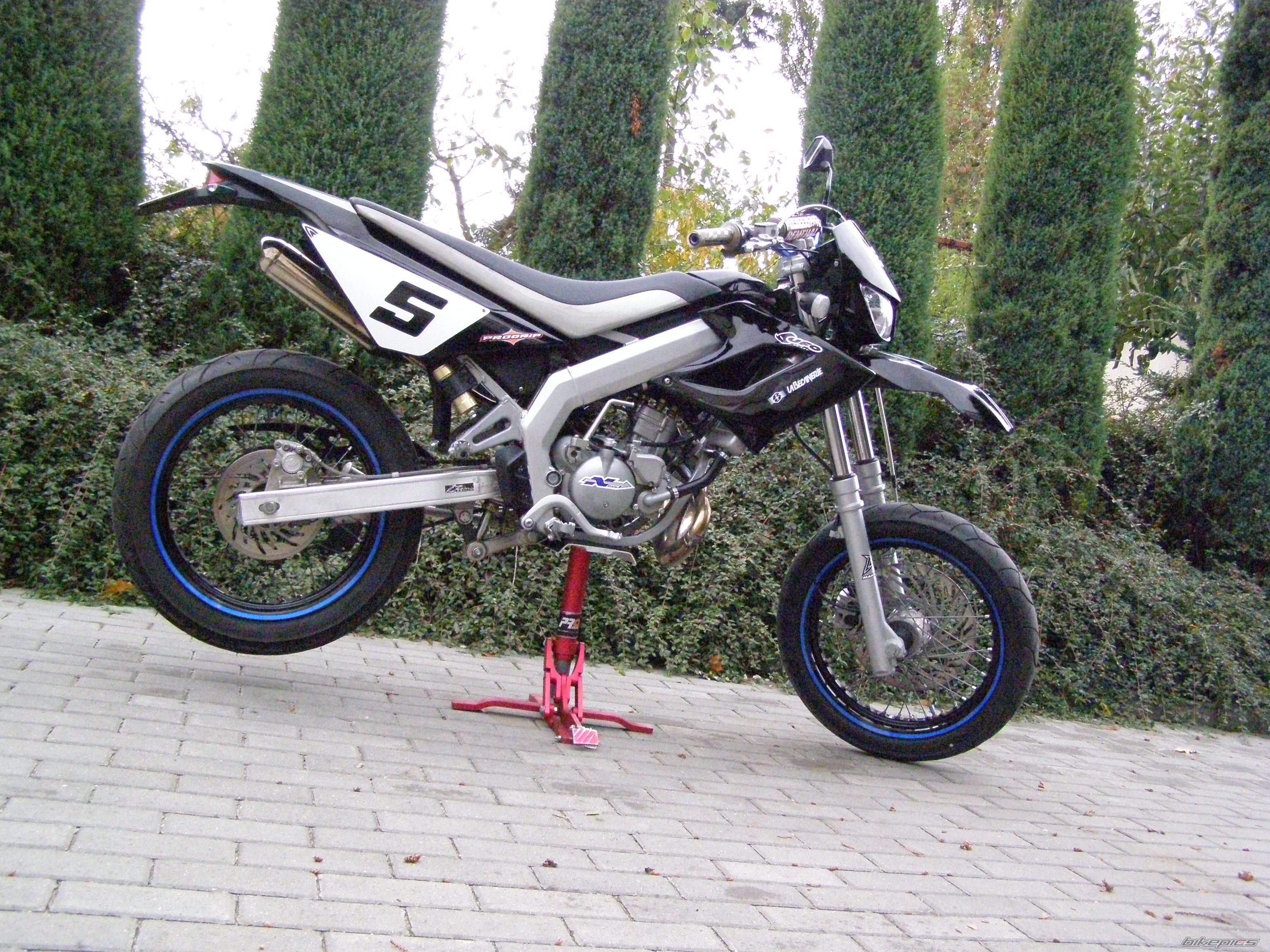 2007 DERBI SENDA DRD SM 50 | Picture 1804356 motorcycle photo