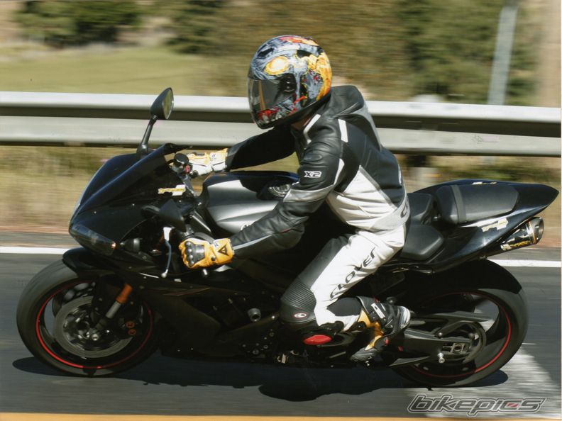 2006 YAMAHA YZF R1 | Picture 1805909 motorcycle photo