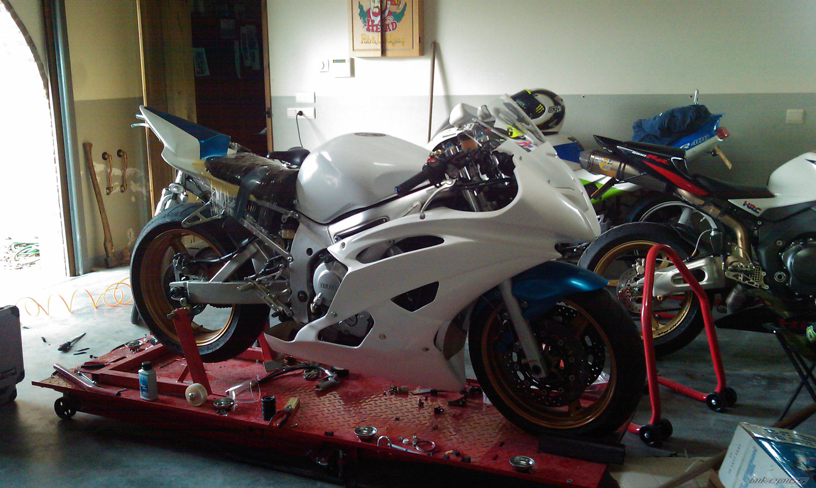 2001 YAMAHA YZF R6 | Picture 1806544 motorcycle photo