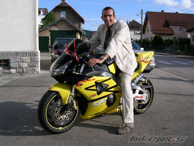 2003 HONDA CBR 900 | Picture 181011 motorcycle photo