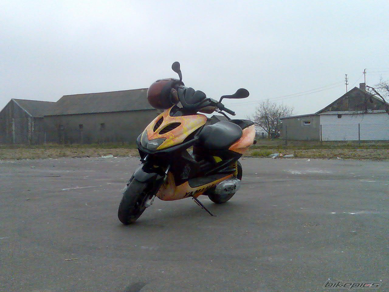 2001 YAMAHA AEROX 50 | Picture 1811509 motorcycle photo