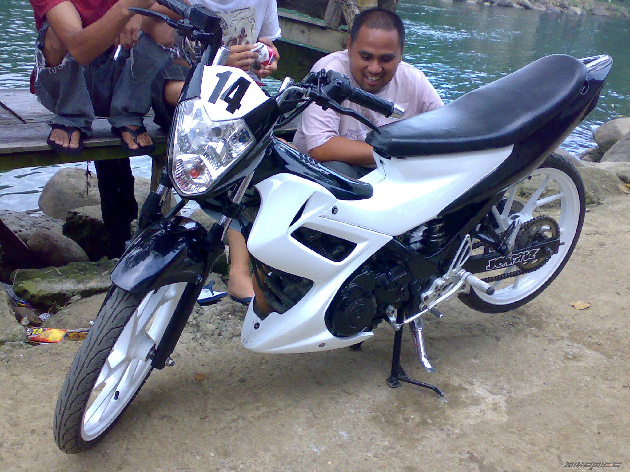 2009 SUZUKI RAIDER 150 | Picture 1811990 motorcycle photo