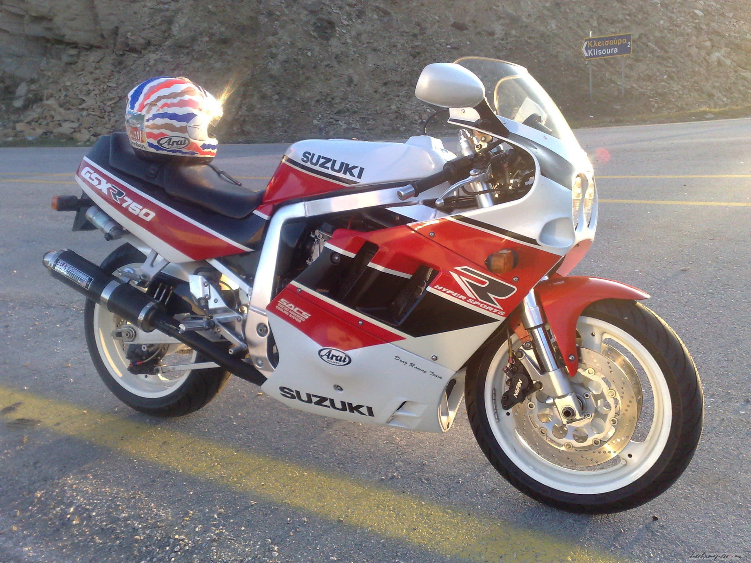 1990 SUZUKI GSX R 750 | Picture 1812129 motorcycle photo