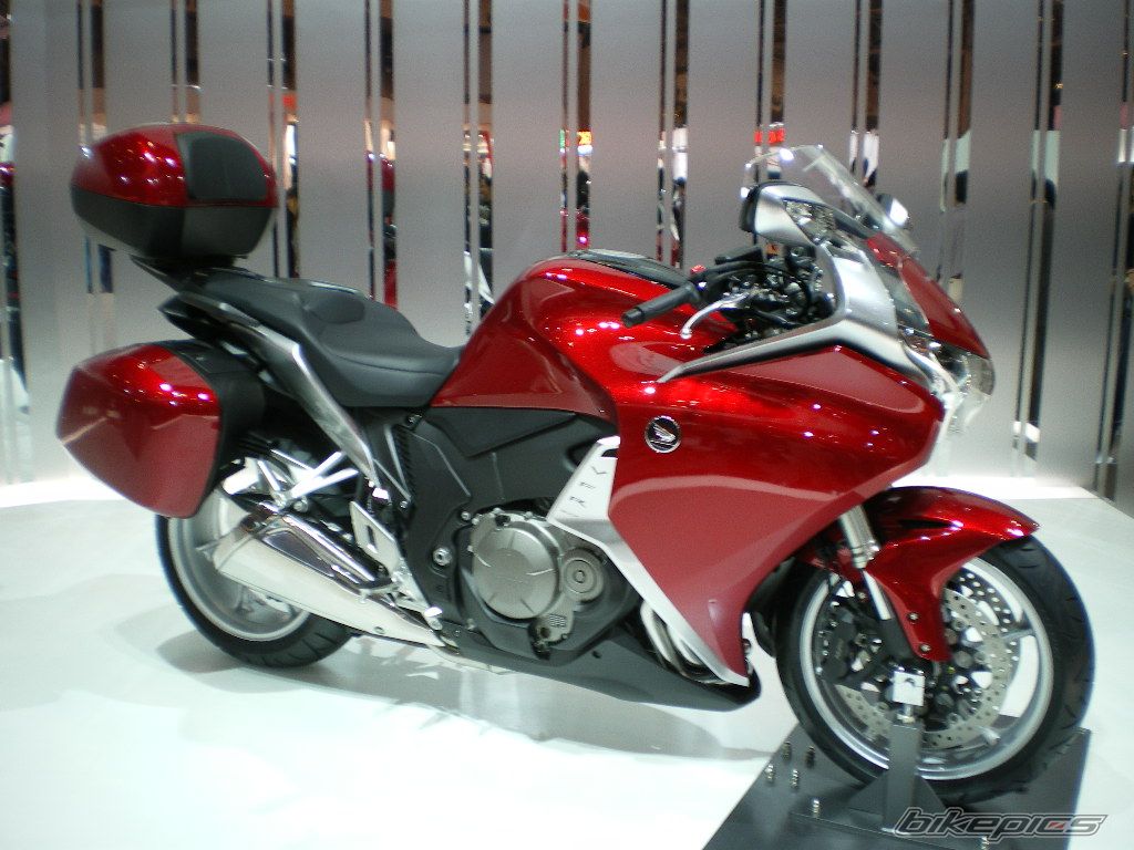 2005 HONDA VFR 800 | Picture 1813412 motorcycle photo