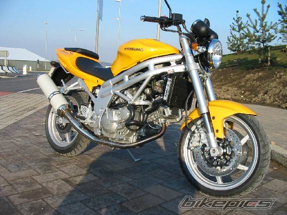 2004 HYOSUNG GT 650 COMET | Picture 181433 motorcycle photo