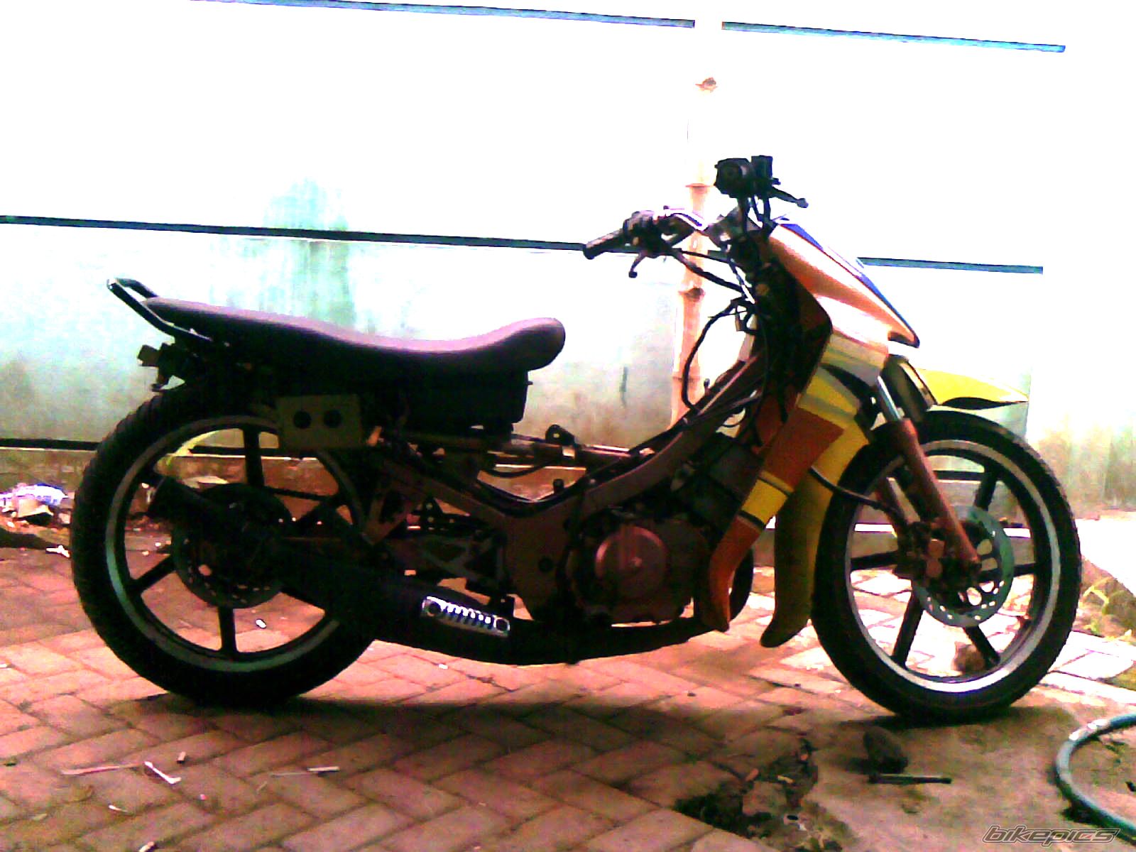 2003 SUZUKI SATRIA 120 | Picture 1815228 motorcycle photo