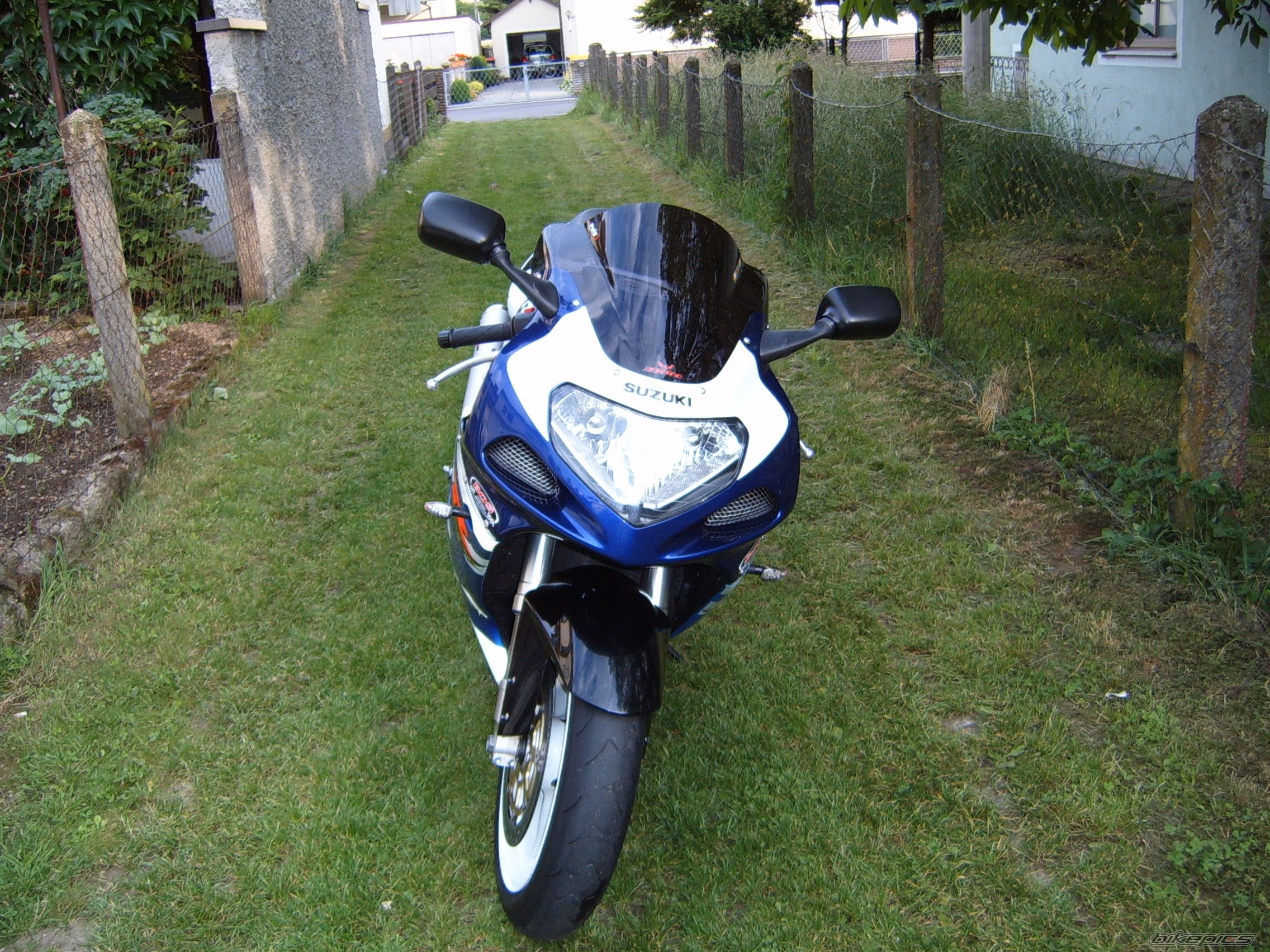 2001 SUZUKI GSX R 750 | Picture 1815600 motorcycle photo