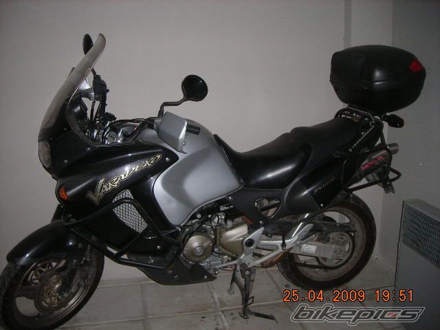 2010 HONDA XL 1000V VARADERO | Picture 1815661 motorcycle photo